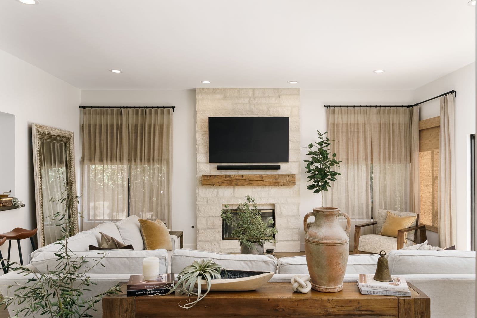 6156 Lake Lindero, Agoura Hills, CA